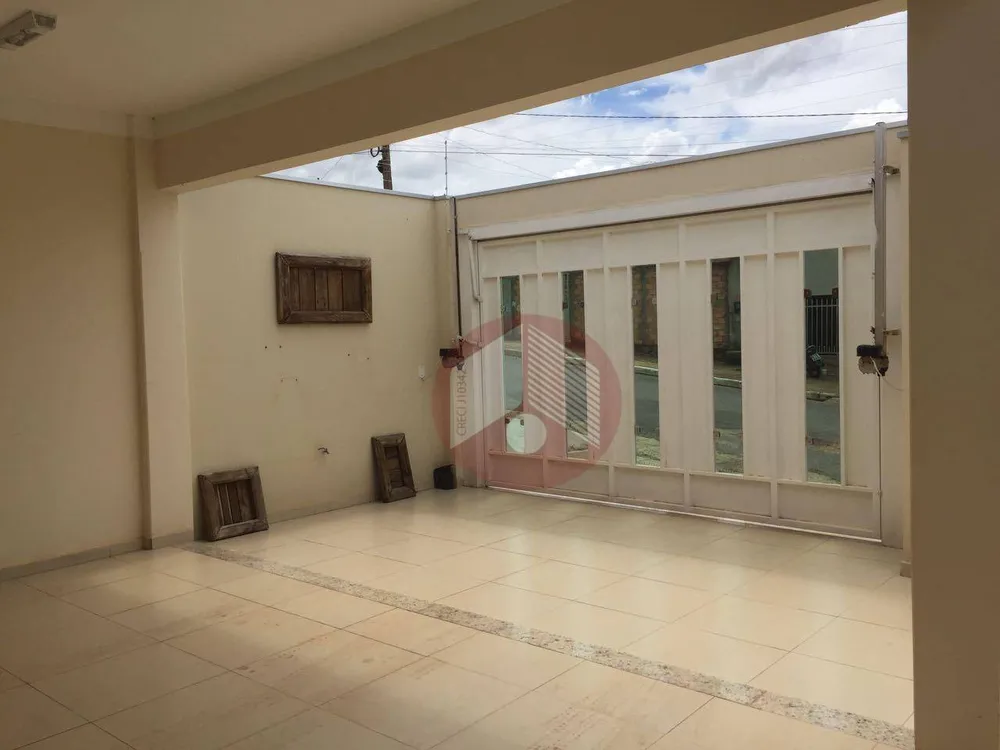 Casa, 3 quartos, 280 m² - Foto 3