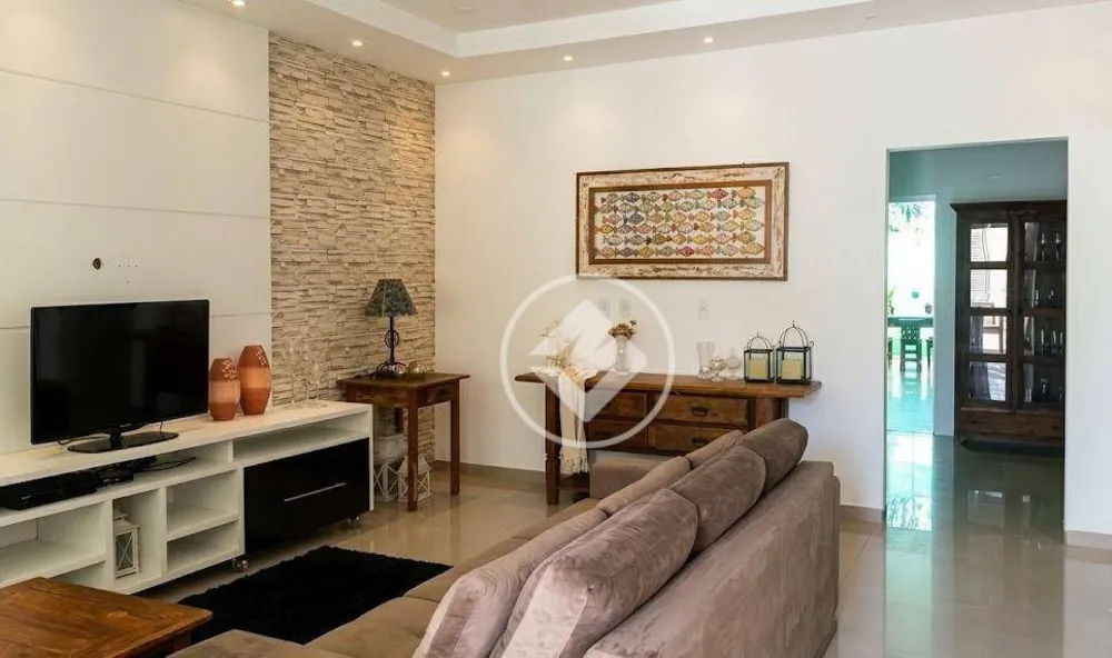 Casa, 3 quartos, 280 m² - Foto 1