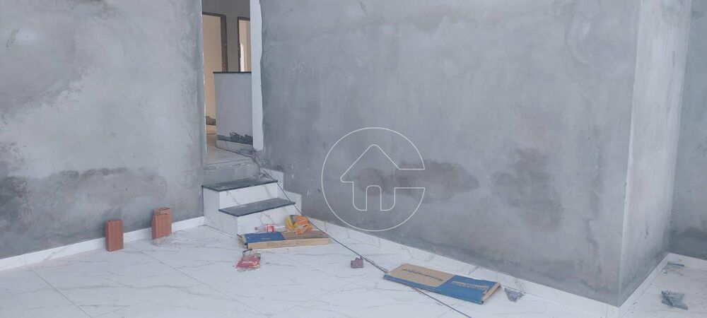 Casa à venda com 4 quartos, 330m² - Foto 1