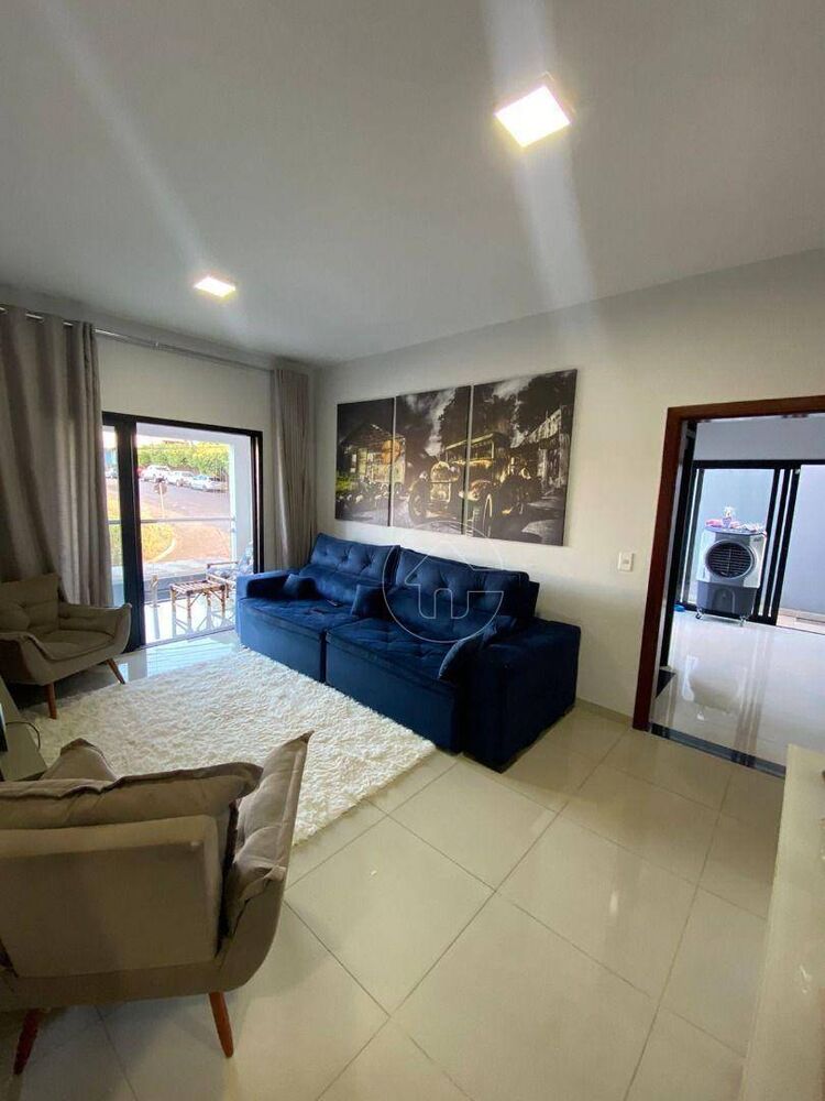 Casa à venda e aluguel com 3 quartos, 204m² - Foto 2
