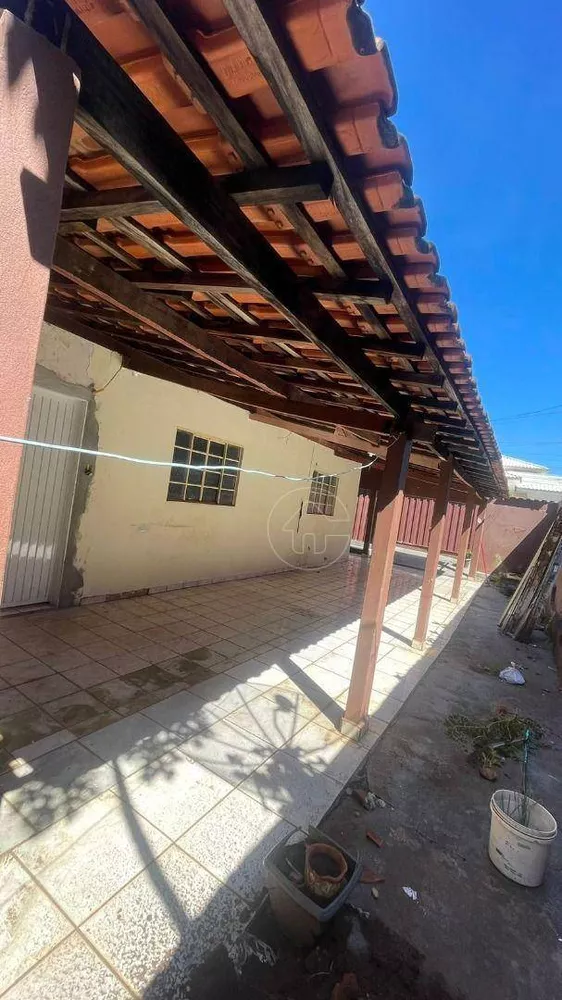 Casa à venda com 3 quartos, 100m² - Foto 3