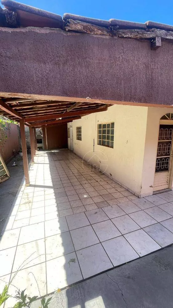 Casa à venda com 3 quartos, 100m² - Foto 2