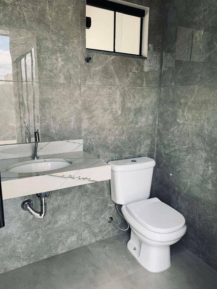 Casa à venda com 3 quartos, 112m² - Foto 2