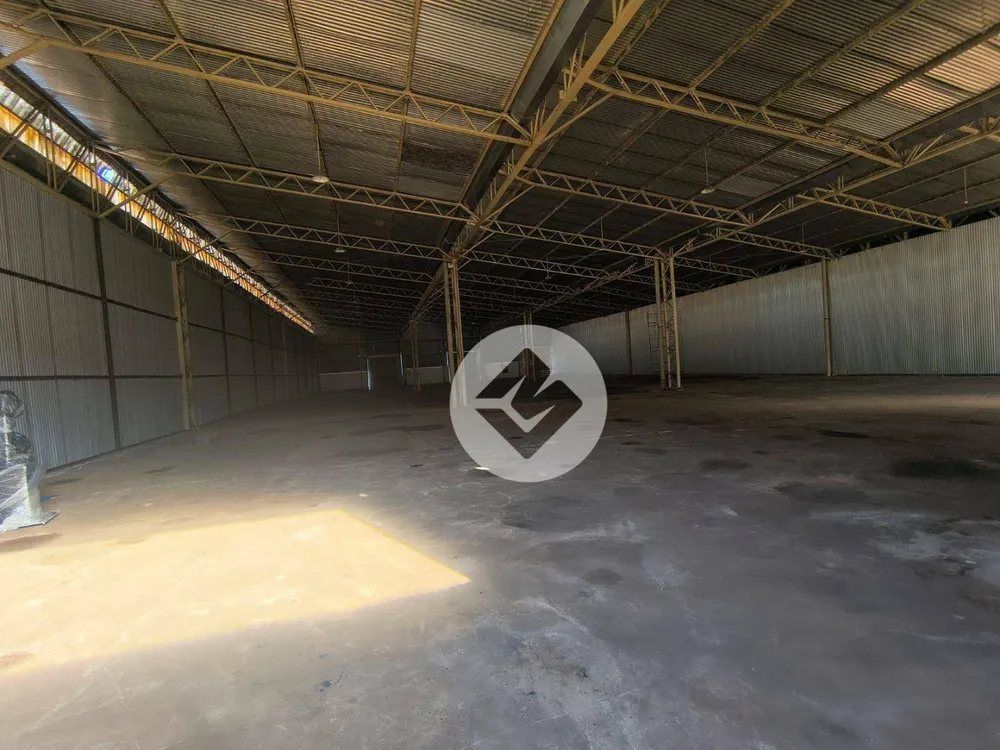 Depósito-Galpão, 1800 m² - Foto 1