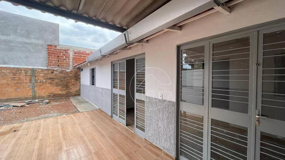 Casa à venda com 3 quartos, 88m² - Foto 1