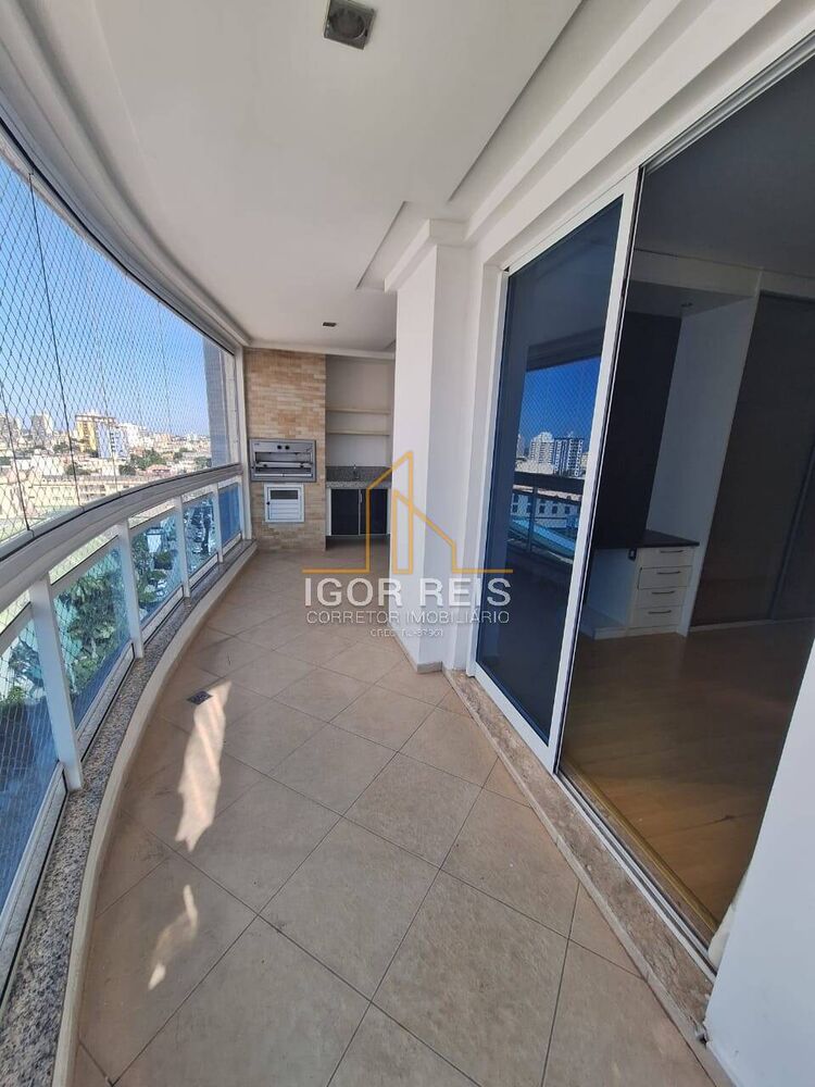 Apartamento à venda com 3 quartos, 144m² - Foto 1