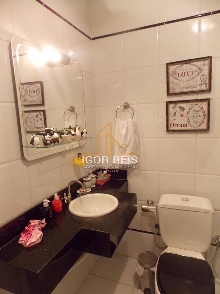 Casa à venda com 3 quartos, 432m² - Foto 1