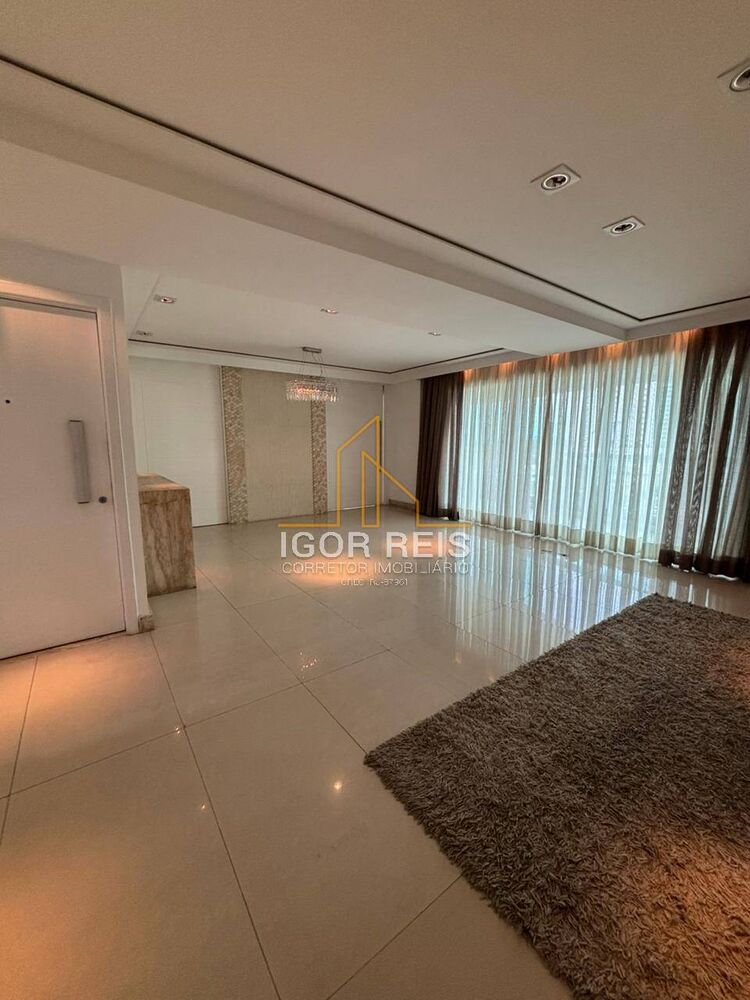 Apartamento para alugar com 3 quartos, 200m² - Foto 1