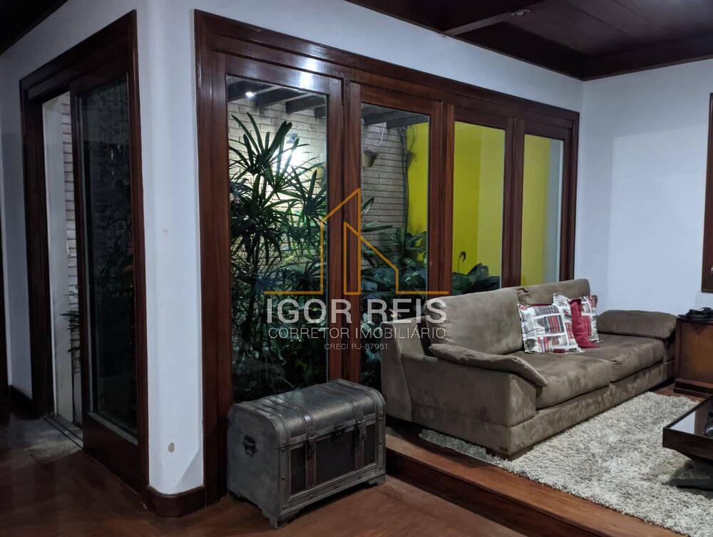 Casa à venda com 3 quartos, 1700m² - Foto 3