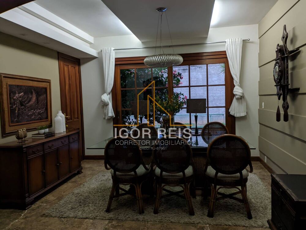 Casa à venda com 3 quartos, 1700m² - Foto 4