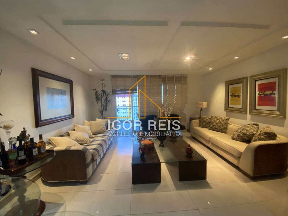 Apartamento à venda com 4 quartos, 233m² - Foto 1