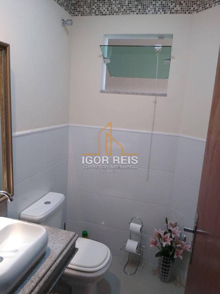 Casa à venda com 3 quartos, 125m² - Foto 1