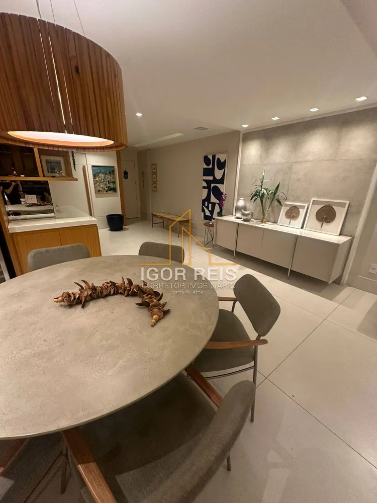 Apartamento, 3 quartos, 216 m² - Foto 2