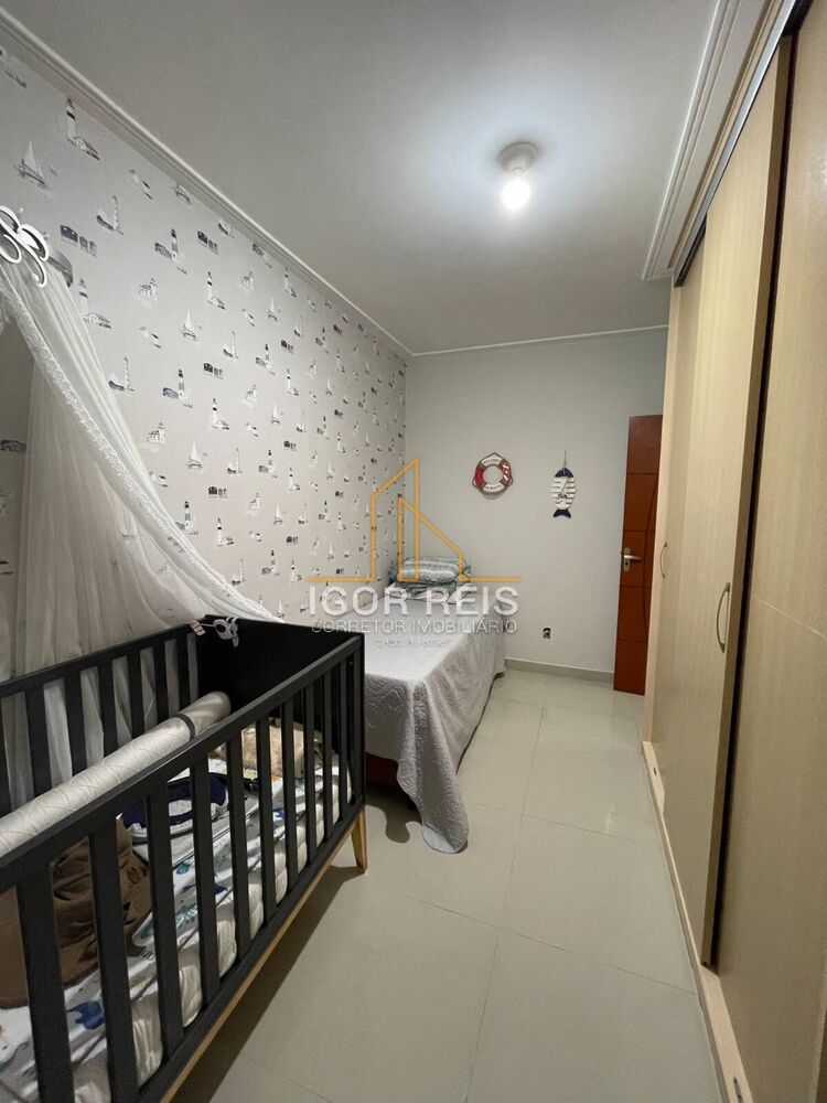 Casa à venda com 3 quartos, 190m² - Foto 1
