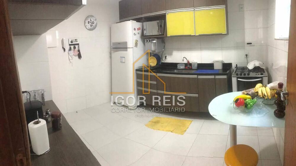 Casa à venda com 3 quartos, 100m² - Foto 1