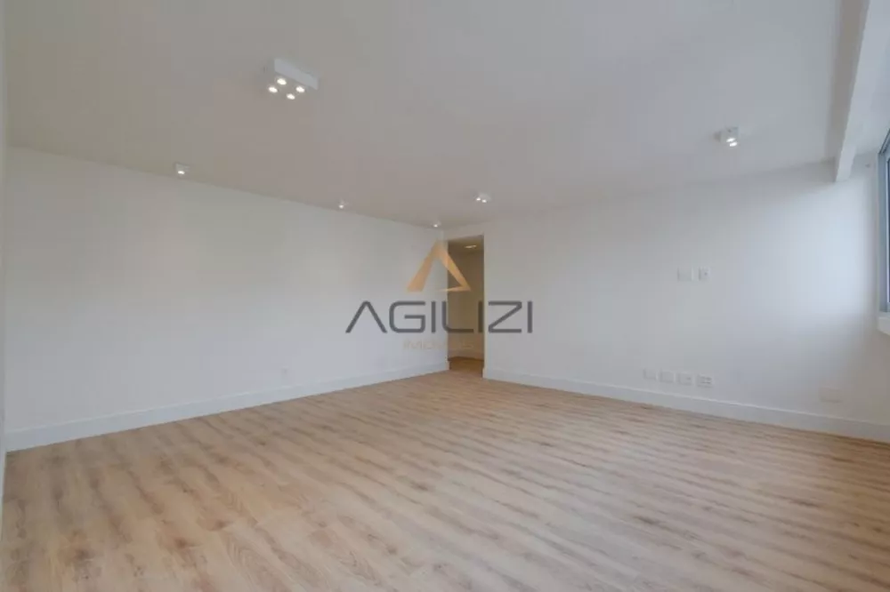 Apartamento à venda com 3 quartos, 117m² - Foto 18