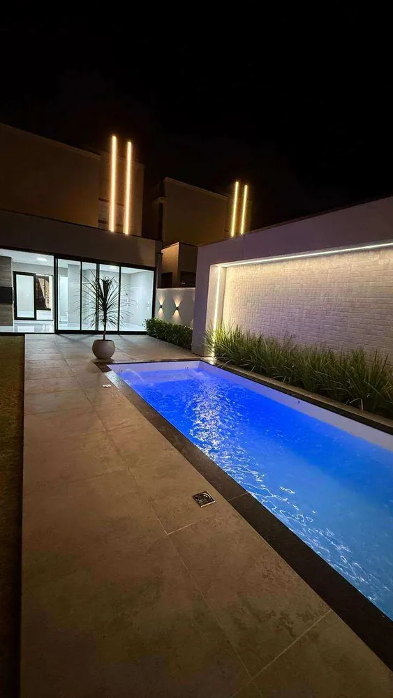 Casa, 3 quartos, 132 m² - Foto 1