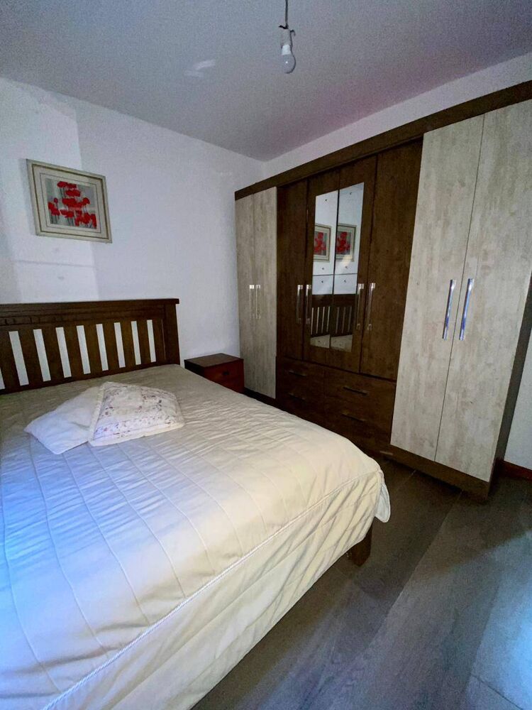 Casa, 4 quartos, 200 m² - Foto 1