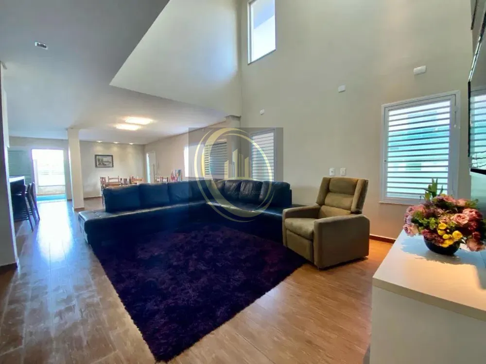 Casa, 7 quartos, 425 m² - Foto 1