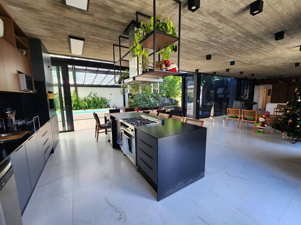 Casa, 4 quartos, 437 m² - Foto 1