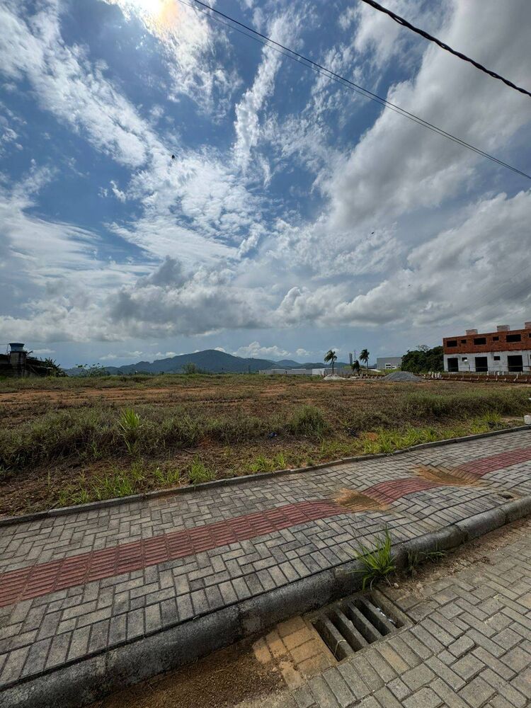 Terreno, 318 m² - Foto 1