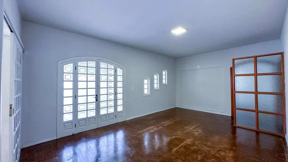 Casa, 3 quartos, 229 m² - Foto 8
