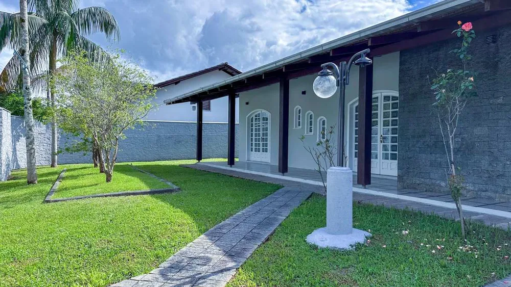 Casa, 3 quartos, 229 m² - Foto 2
