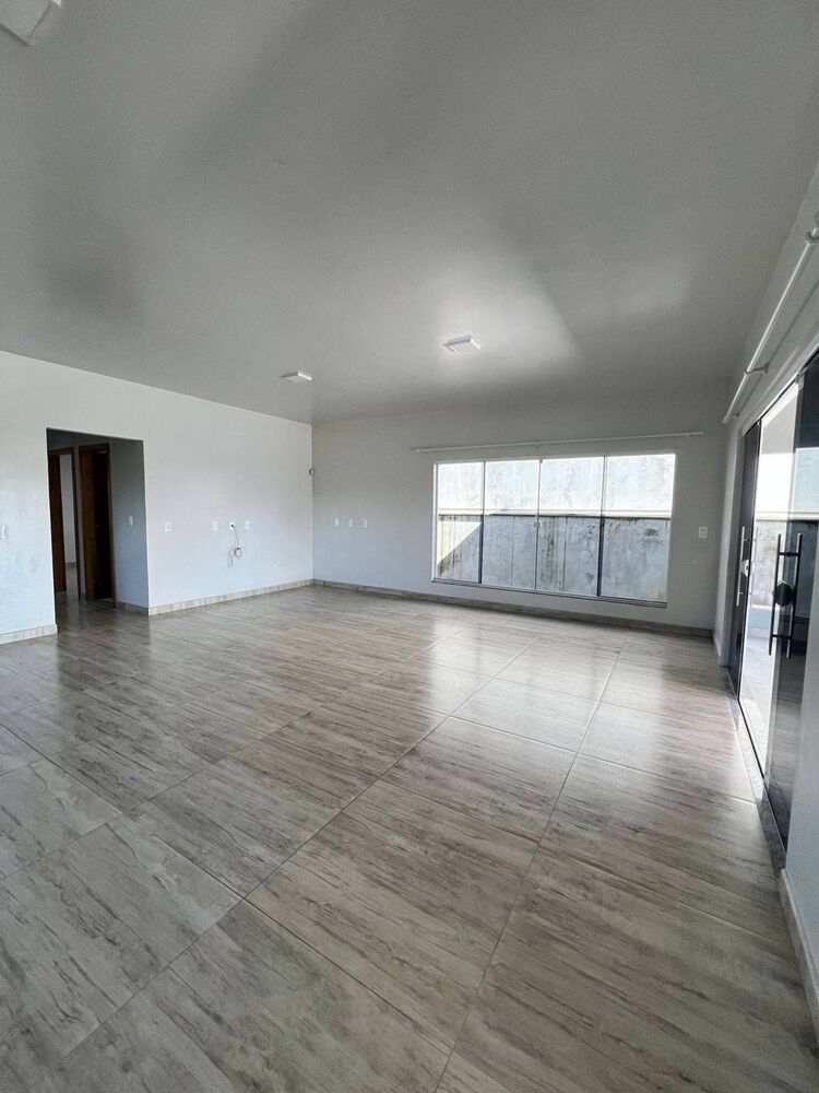 Casa, 3 quartos, 196 m² - Foto 4