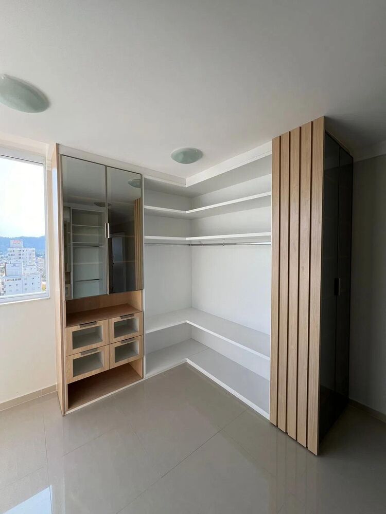 Cobertura, 3 quartos, 244 m² - Foto 1