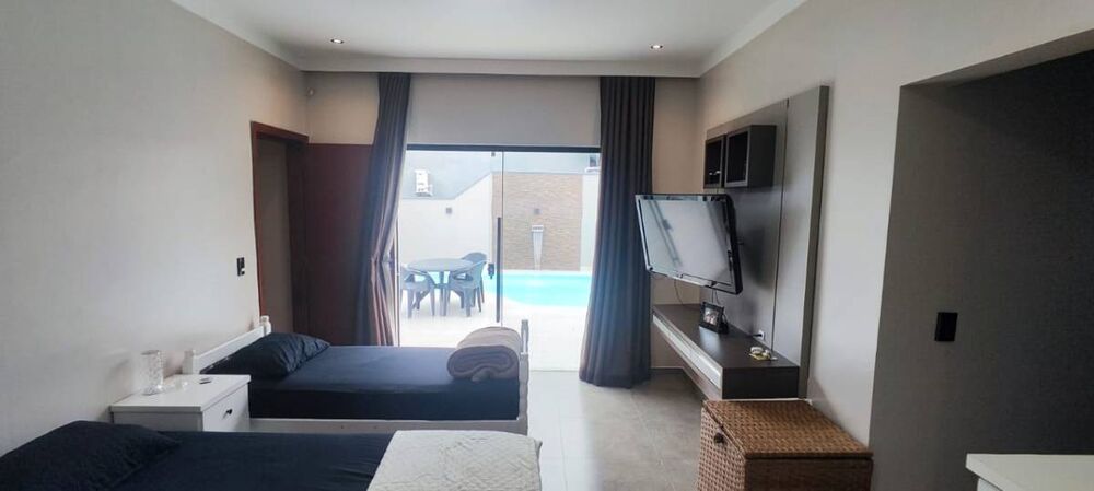 Casa, 3 quartos, 250 m² - Foto 1
