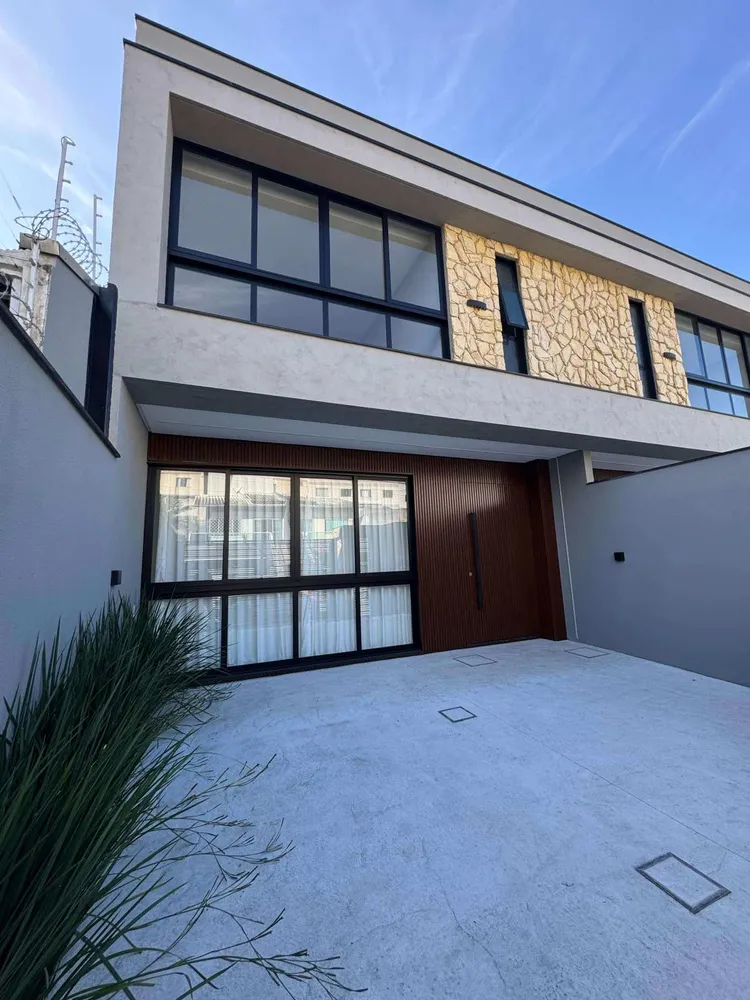 Casa, 3 quartos, 160 m² - Foto 1