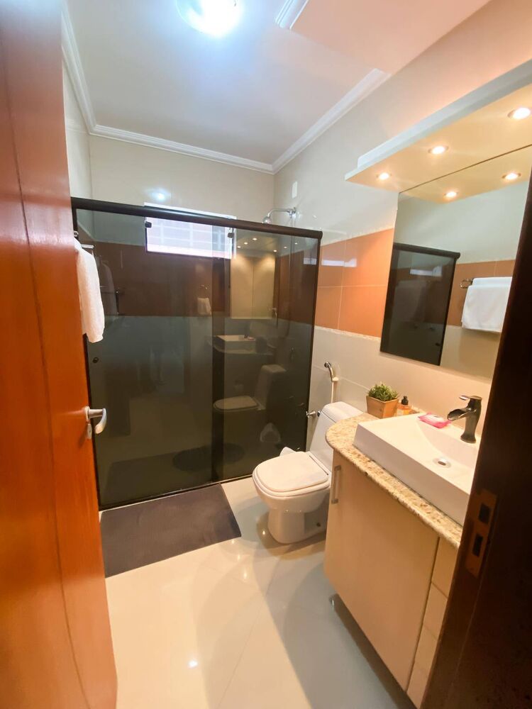 Casa, 4 quartos, 180 m² - Foto 2