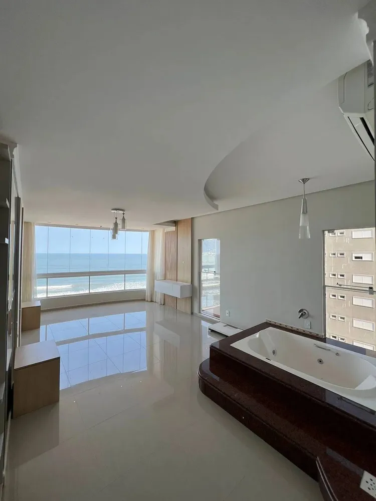 Apartamento, 3 quartos, 244 m² - Foto 2