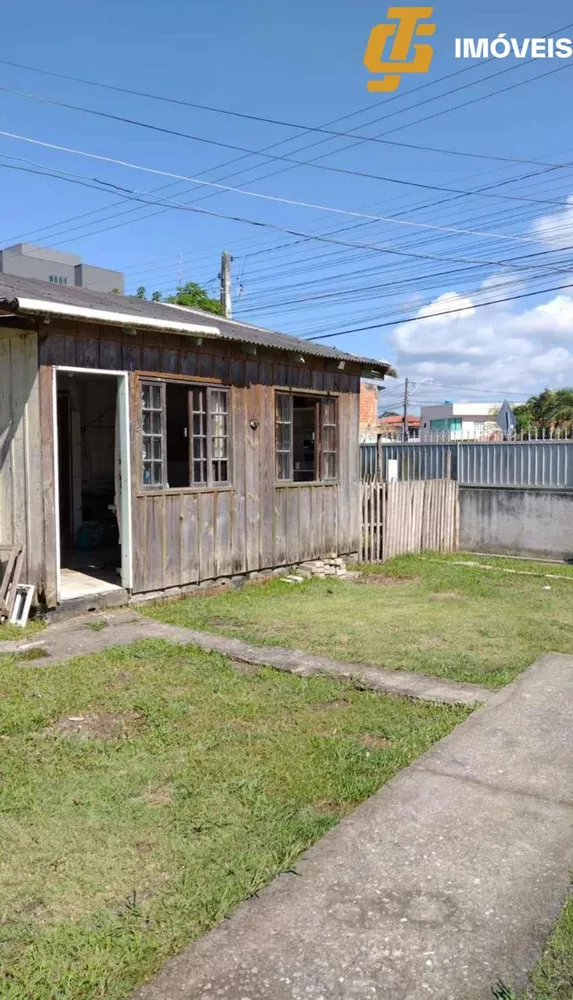 Casa à venda com 3 quartos, 300m² - Foto 2