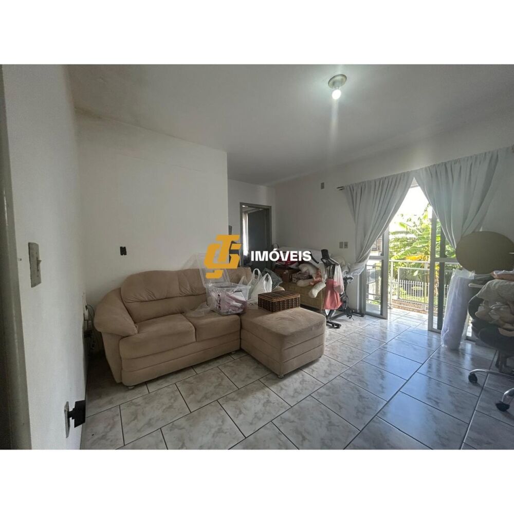 Casa à venda com 3 quartos, 252m² - Foto 2