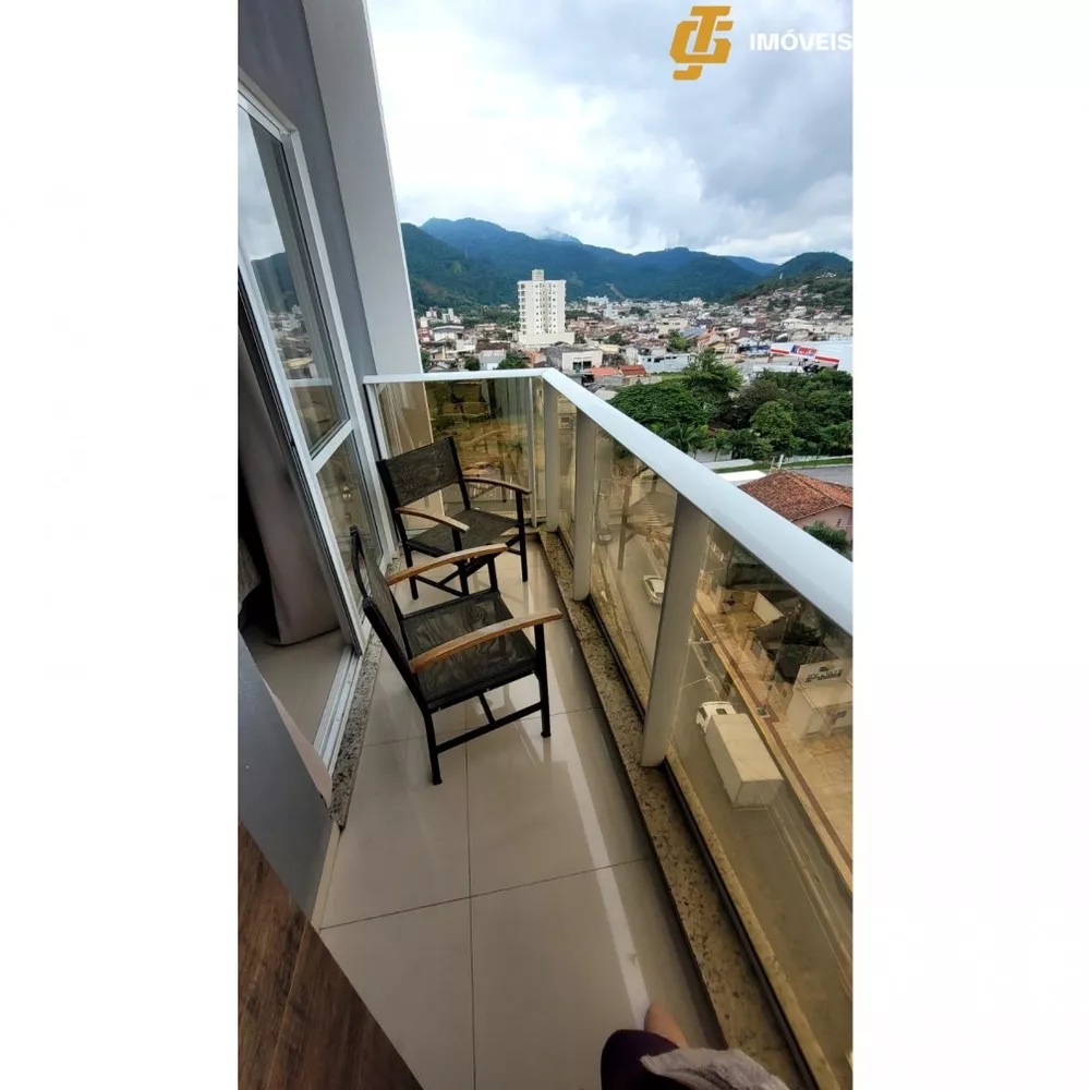 Apartamento à venda com 2 quartos, 72m² - Foto 4