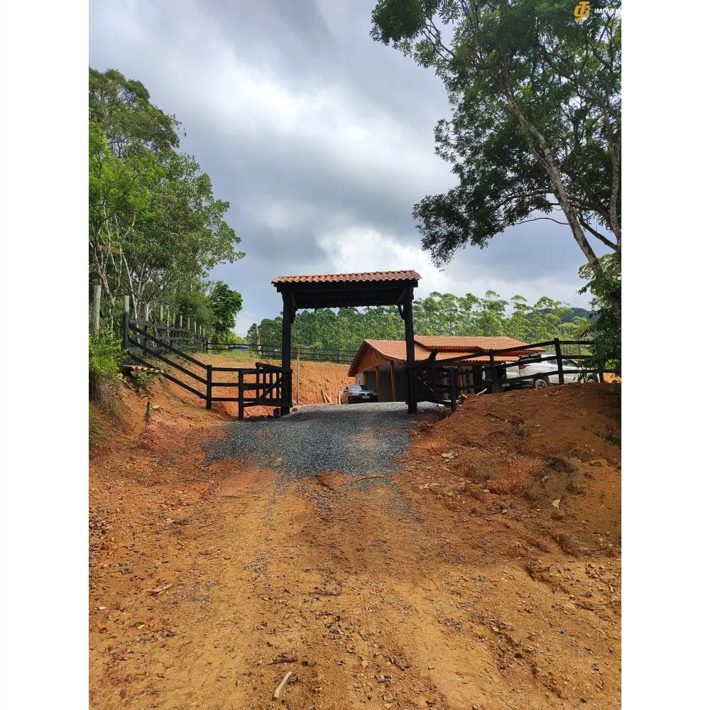 Fazenda à venda com 2 quartos, 11000m² - Foto 3