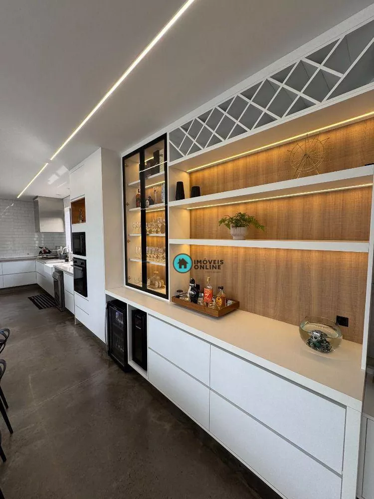 Sobrado, 3 quartos, 302 m² - Foto 25