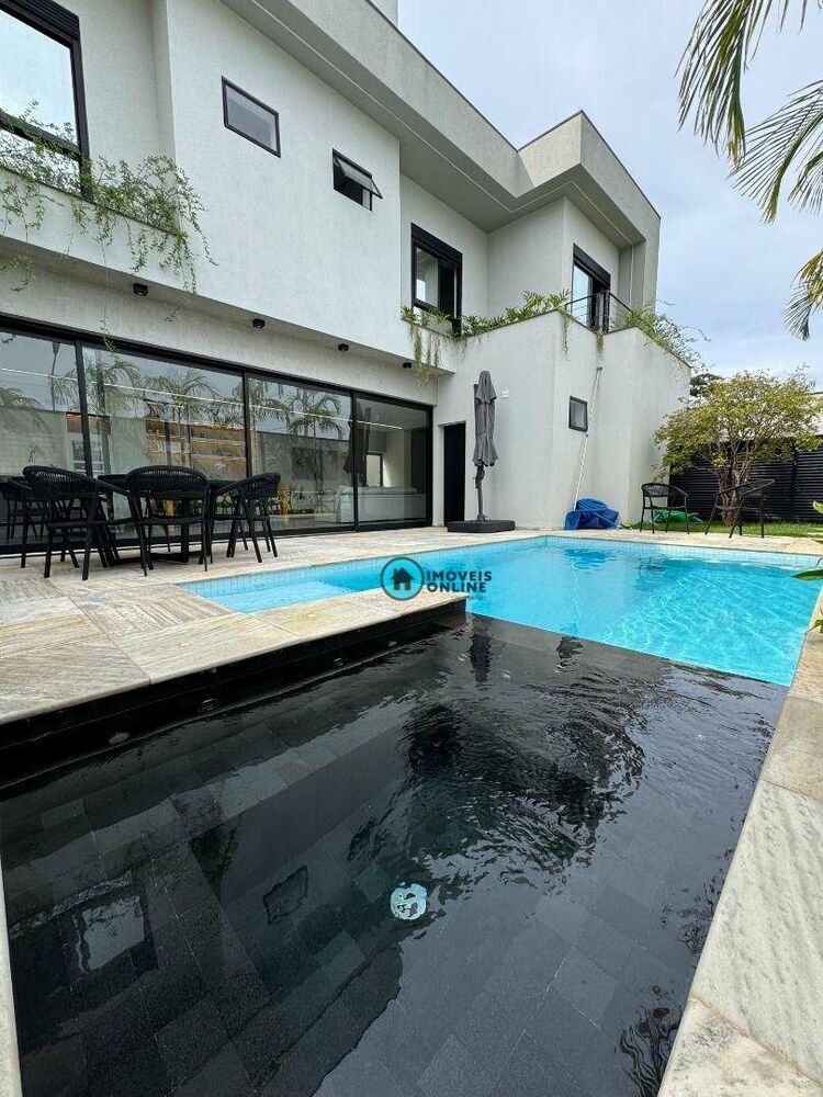 Sobrado, 3 quartos, 302 m² - Foto 9