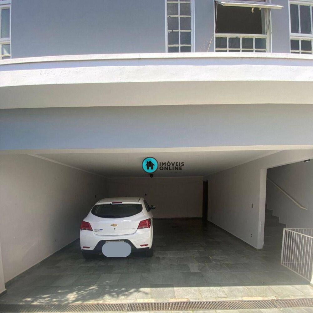 Casa, 3 quartos, 240 m² - Foto 1