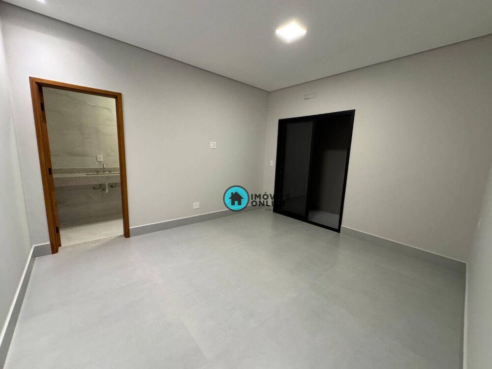 Casa, 3 quartos, 205 m² - Foto 3