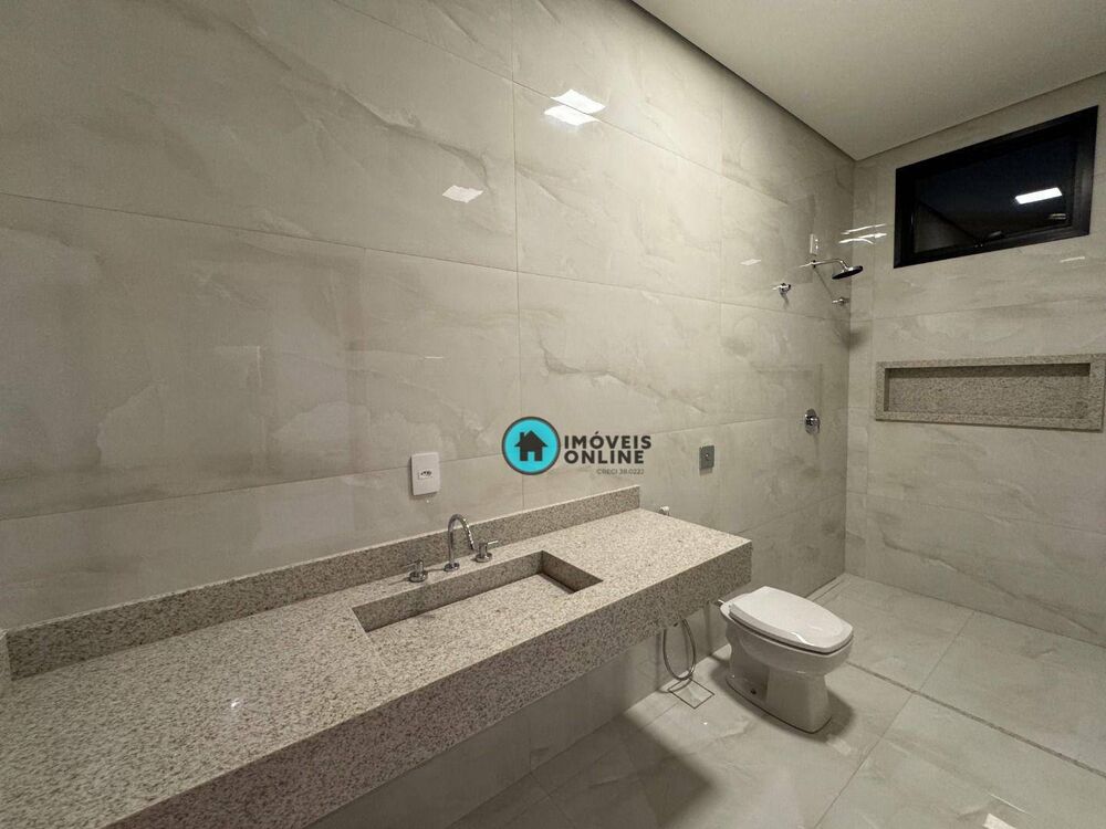 Casa, 3 quartos, 205 m² - Foto 2