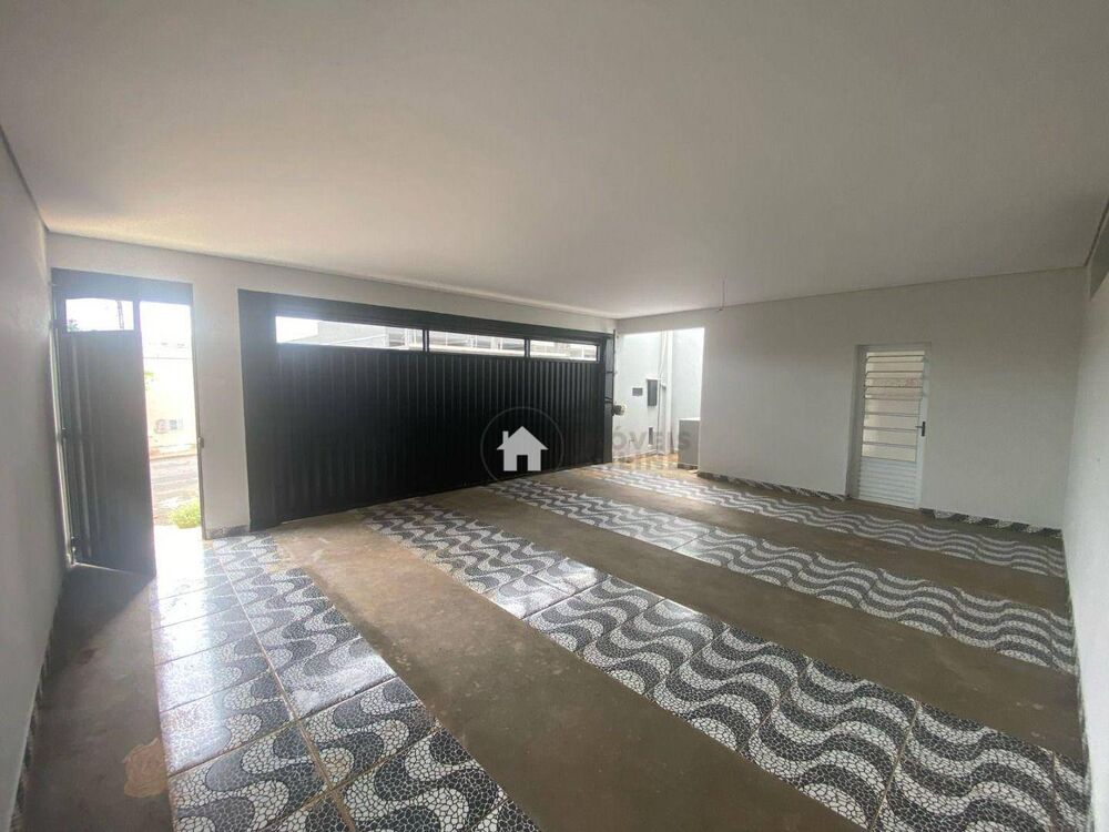 Casa, 3 quartos, 253 m² - Foto 1