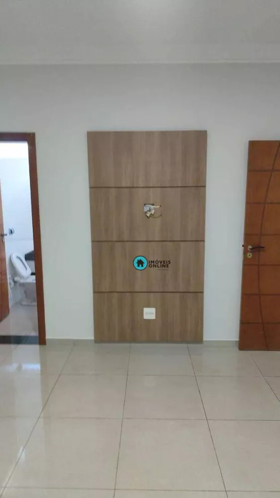 Casa, 4 quartos, 240 m² - Foto 11