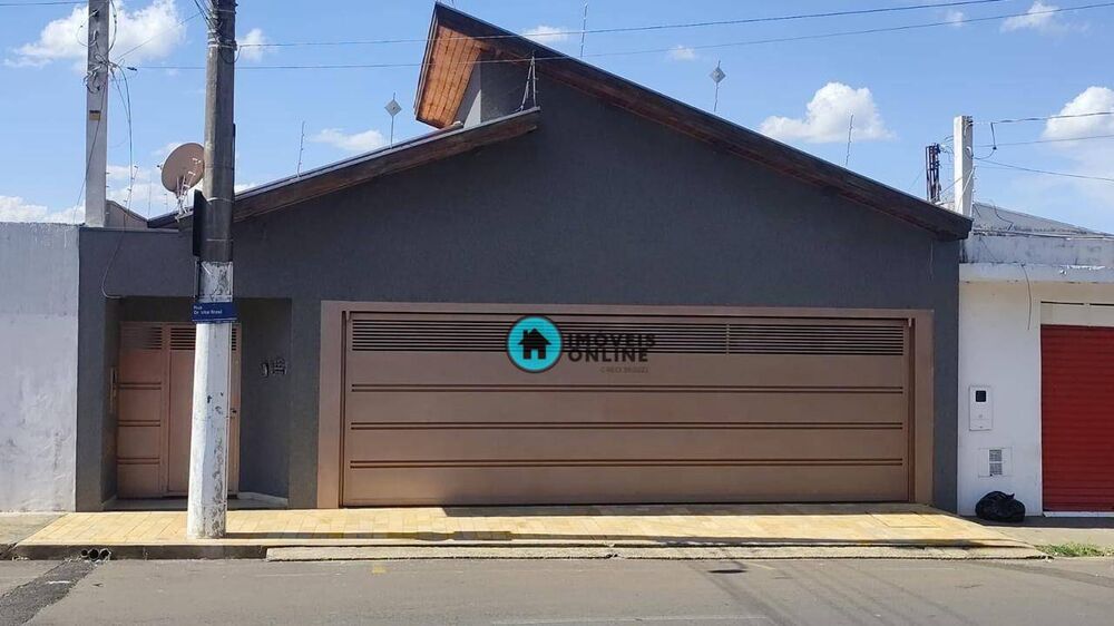 Casa, 4 quartos, 240 m² - Foto 1