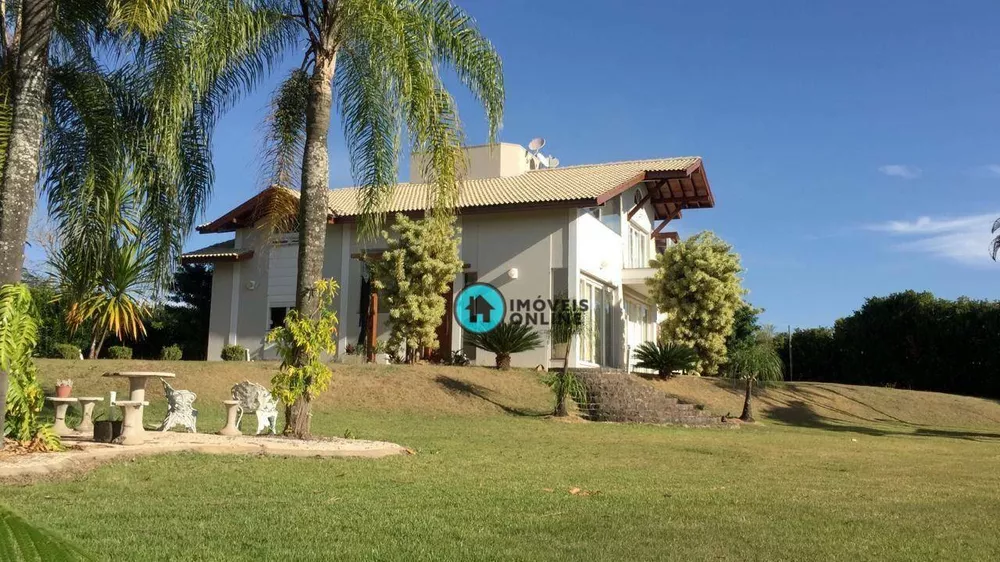 Chácara, 3 quartos, 2200 m² - Foto 1