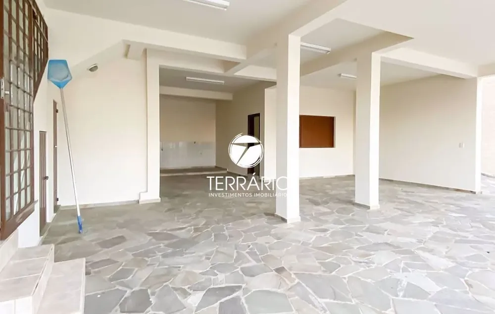 Casa, 4 quartos, 325 m² - Foto 2