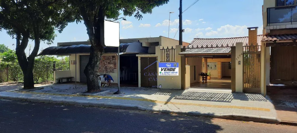 Casa, 4 quartos, 286 m² - Foto 1