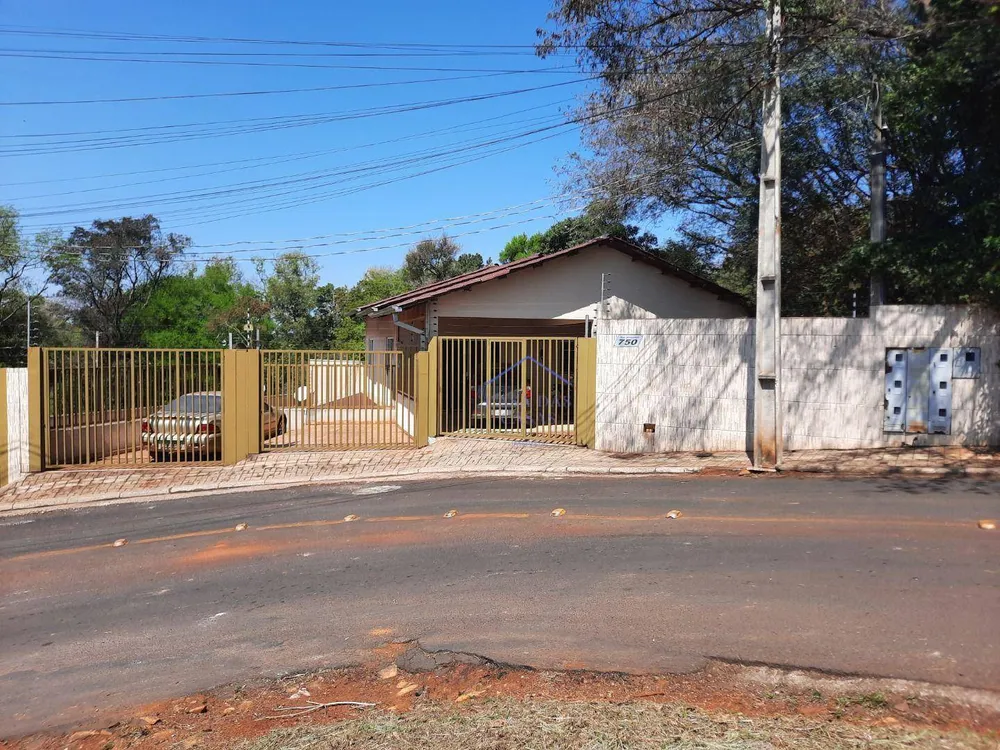 Casa, 6 quartos, 250 m² - Foto 1