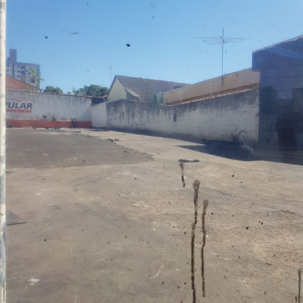 Loteamento e Condomínio, 600 m² - Foto 1